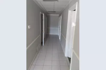 623 E Dallas Road, Grapevine, TX 76051 - Photo 4