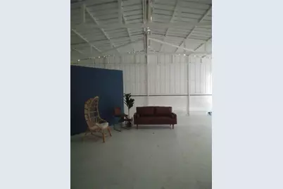 623 E Dallas Road, Grapevine, TX 76051 - Photo 10