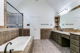 1213 Briar Dr, Bedford, TX 76022 - Photo 12