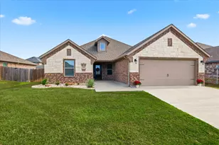 3911 Bridle Path Ln, Sanger, TX 76266 - Photo 1