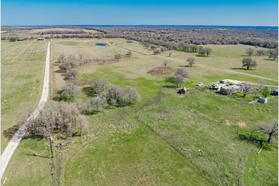 4301 Dixie School Road, Nocona, TX 76255 - Photo 18
