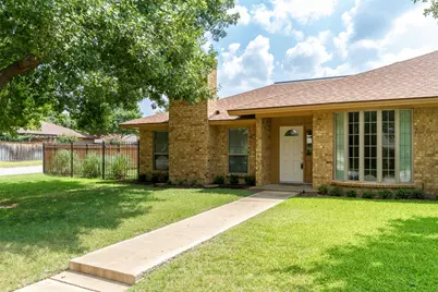5201 Ledgestone Drive, Fort Worth, TX 76132 - Photo 1