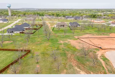 2113 Middlewood Circle, Granbury, TX 76049 - Photo 4