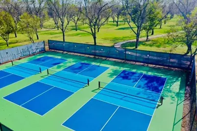 2113 Middlewood Circle, Granbury, TX 76049 - Photo 20