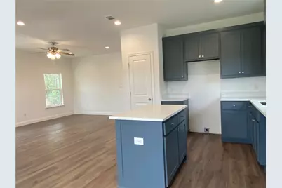 123 E 13th Avenue, Corsicana, TX 75110 - Photo 6