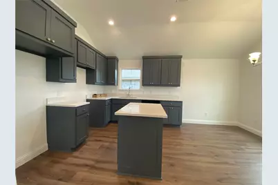 115 E 13th Avenue, Corsicana, TX 75110 - Photo 6