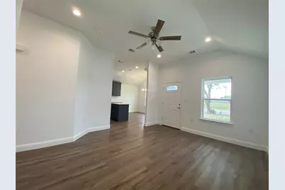 115 E 13th Avenue, Corsicana, TX 75110 - Photo 8