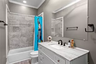 63 Live Oak St, Alvarado, TX 76009 - Photo 4