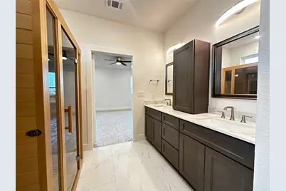 1805 Sudbury Drive, Cleburne, TX 76033 - Photo 24