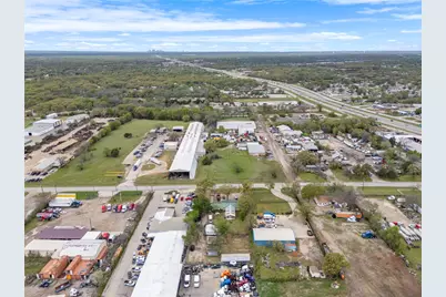 303 W Simonds Road, Seagoville, TX 75159 - Photo 4