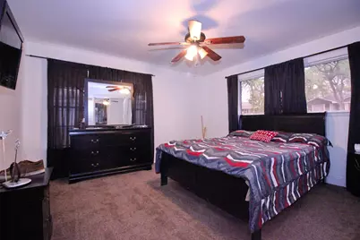 647 Monssen Drive, Dallas, TX 75224 - Photo 8