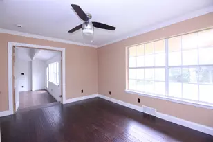 647 Monssen Dr, Dallas, TX 75224 - Photo 12