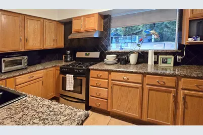 647 Monssen Drive, Dallas, TX 75224 - Photo 4