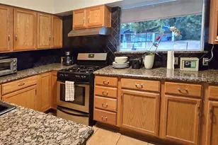 647 Monssen Dr, Dallas, TX 75224 - Photo 4