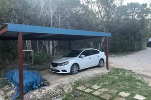 1015 Comanche Cove Dr, Granbury, TX 76048 - Photo 6