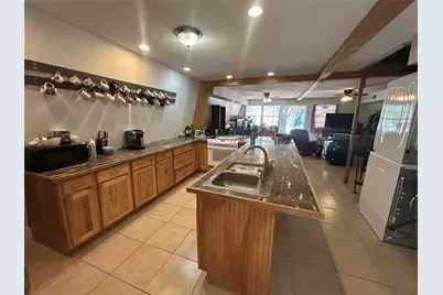 1015 Comanche Cove Drive, Granbury, TX 76048 - Photo 14