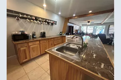 1015 Comanche Cove Drive, Granbury, TX 76048 - Photo 18