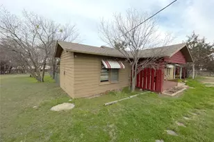 2011 W 5th St, Clifton, TX 76634 - Photo 26