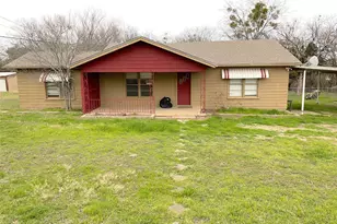 2011 W 5th St, Clifton, TX 76634 - Photo 1
