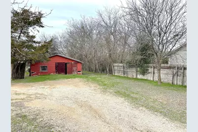 2011 W 5th Street, Clifton, TX 76634 - Photo 4