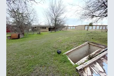 2011 W 5th Street, Clifton, TX 76634 - Photo 24