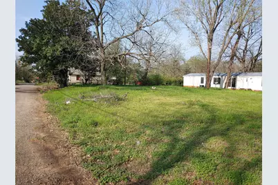 852 NE 11th Street, Paris, TX 75460 - Photo 2