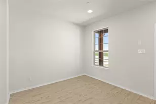 4006 Avion Dr, Sanger, TX 76266 - Photo 4