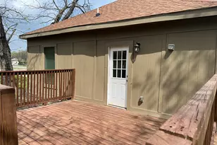 1711 Oriental St, Bonham, TX 75418 - Photo 12