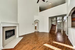 7928 Vista Hill Ln, Dallas, TX 75249 - Photo 10