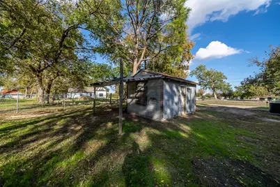 3222 Travis Street, Greenville, TX 75401 - Photo 38