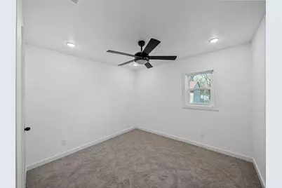 3222 Travis Street, Greenville, TX 75401 - Photo 20