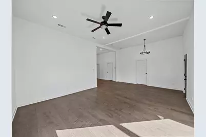 3222 Travis Street, Greenville, TX 75401 - Photo 6