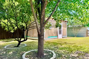 308 Hallvale Dr, White Settlement, TX 76108 - Photo 20