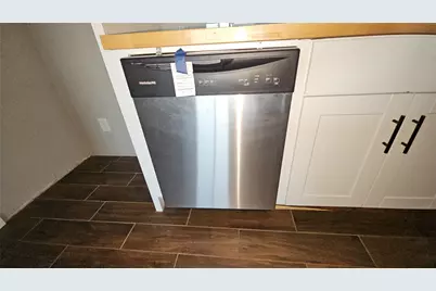 746 Haven Lane, Fort Worth, TX 76112 - Photo 6