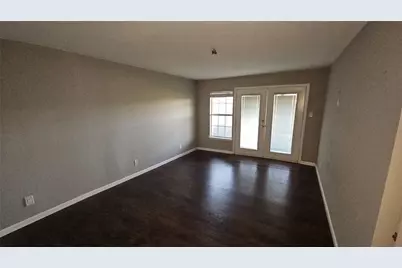 746 Haven Lane, Fort Worth, TX 76112 - Photo 16