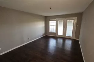 746 Haven Ln, Fort Worth, TX 76112 - Photo 16