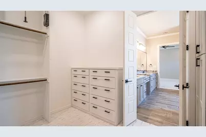 2407 Vineyard Drive, Granbury, TX 76048 - Photo 18