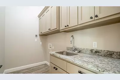 2407 Vineyard Drive, Granbury, TX 76048 - Photo 14