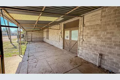 128 N Church Street, Jacksboro, TX 76458 - Photo 16
