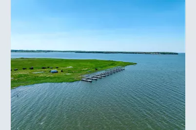 405 Sailview Court, Honey Grove, TX 75446 - Photo 16