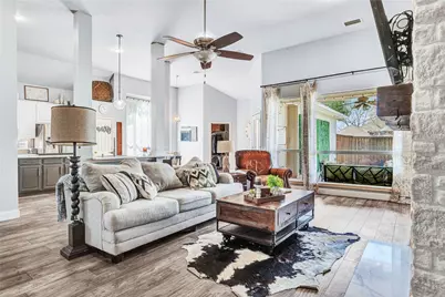 3203 Grantham Drive, Richardson, TX 75082 - Photo 4