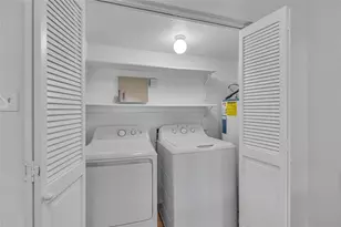 6042 Stoneybrook Dr, Fort Worth, TX 76112 - Photo 16