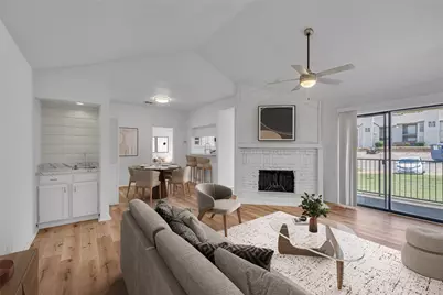 6042 Stoneybrook Drive, Fort Worth, TX 76112 - Photo 2