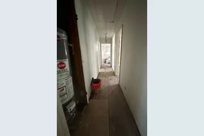 911 W Sears Street, Denison, TX 75020 - Photo 14