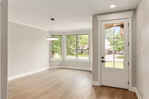 375 St Andrews Dr, Mabank, TX 75156 - Photo 2