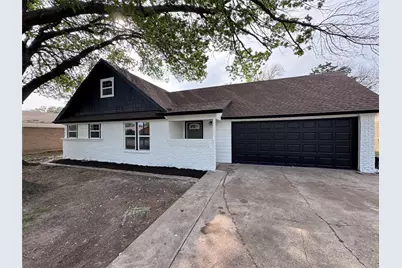 5812 McCart Avenue, Fort Worth, TX 76133 - Photo 1