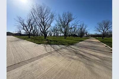 6011 Bonanza Drive, Granbury, TX 76049 - Photo 14