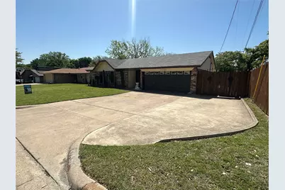 7700 Briarwood Drive, North Richland Hills, TX 76182 - Photo 2