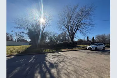 1311 N Jones Street, Fort Worth, TX 76164 - Photo 1