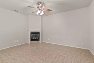 154 Castleridge Dr, Little Elm, TX 75068 - Photo 10